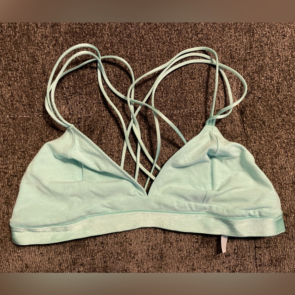 Victoria’s Secret Strappy Bralette Medium